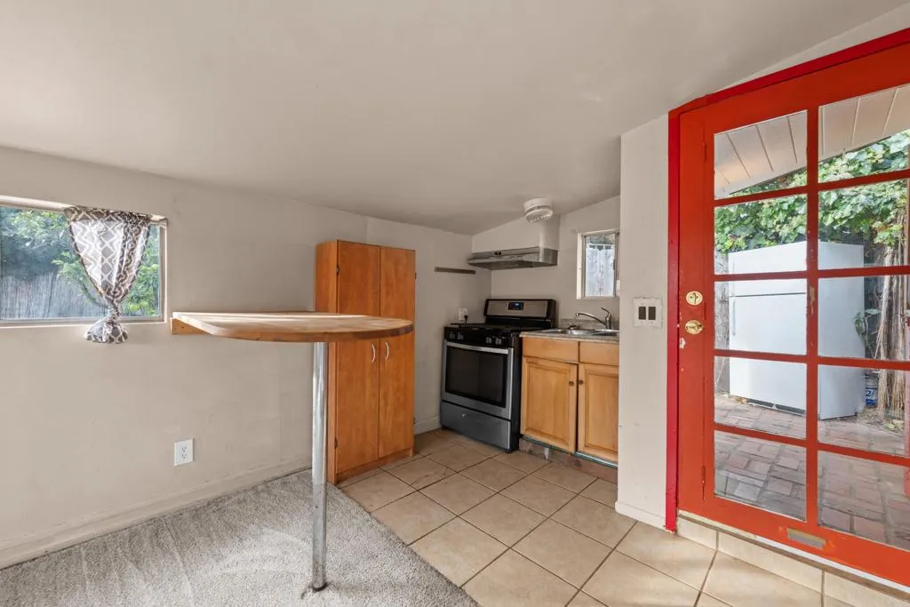 https://cdn.realtyfeed.com/cdn/127/306588103/94a5429723f19ee9da1943d92897fdc8.webp