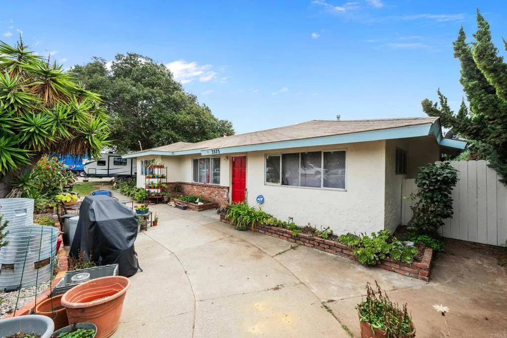 https://cdn.realtyfeed.com/cdn/127/306588103/bb656483b92ed6afa53a2994fcad59c2.webp