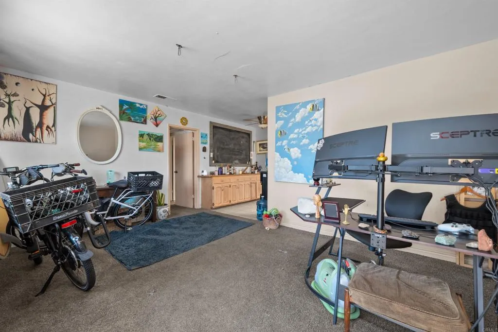 https://cdn.realtyfeed.com/cdn/127/306588103/c99ca90e3db7e0e55c4adc3aa0eb9a13.webp