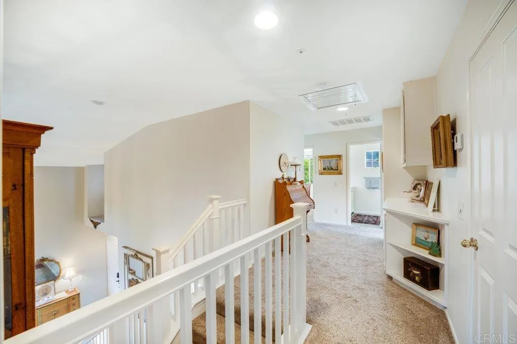 https://cdn.realtyfeed.com/cdn/127/306588119/8777cc2422022f533c5cc5b0ec2f8b8d.webp
