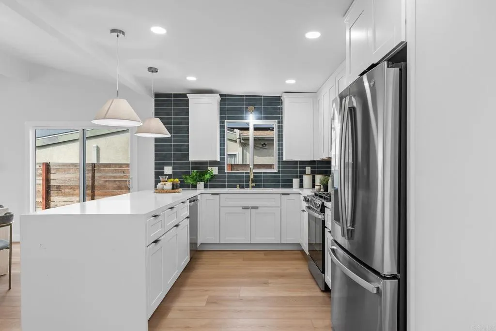 https://cdn.realtyfeed.com/cdn/127/306588151/3ba0923ee24b0bb8e899afc2e0d7c037.webp