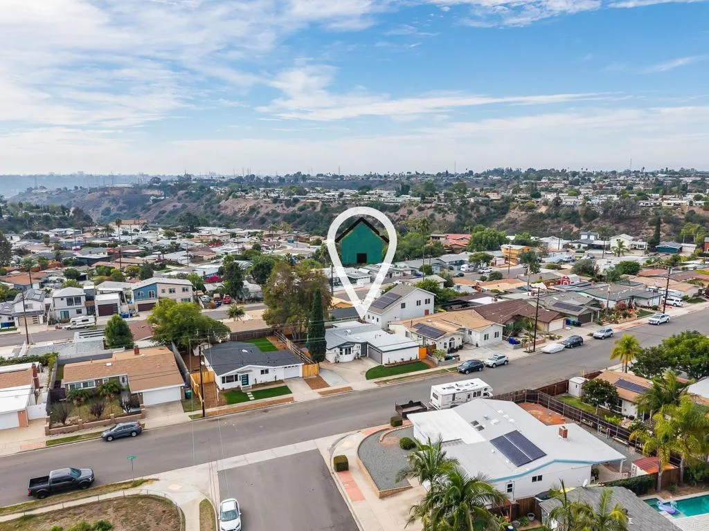 https://cdn.realtyfeed.com/cdn/127/306588151/59f0b12a4d20409a50a292de4bb1d1b1.webp