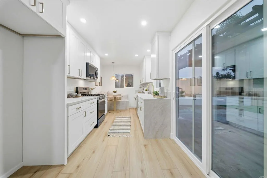 https://cdn.realtyfeed.com/cdn/127/306588212/21041f0f7a48bd21651793ee4b6d8939.webp