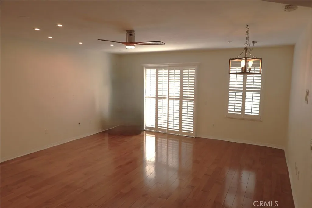 https://cdn.realtyfeed.com/cdn/127/306588216/863f9d041704d5a1a35b07d928b8799a.webp