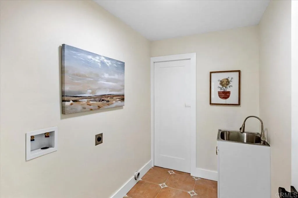 https://cdn.realtyfeed.com/cdn/127/306588218/156127c3bf1d1af5b2002a149de3a614.webp
