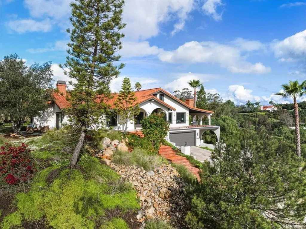 https://cdn.realtyfeed.com/cdn/127/306588218/1c2548b9bc9e940b5c9386fea0654eda.webp