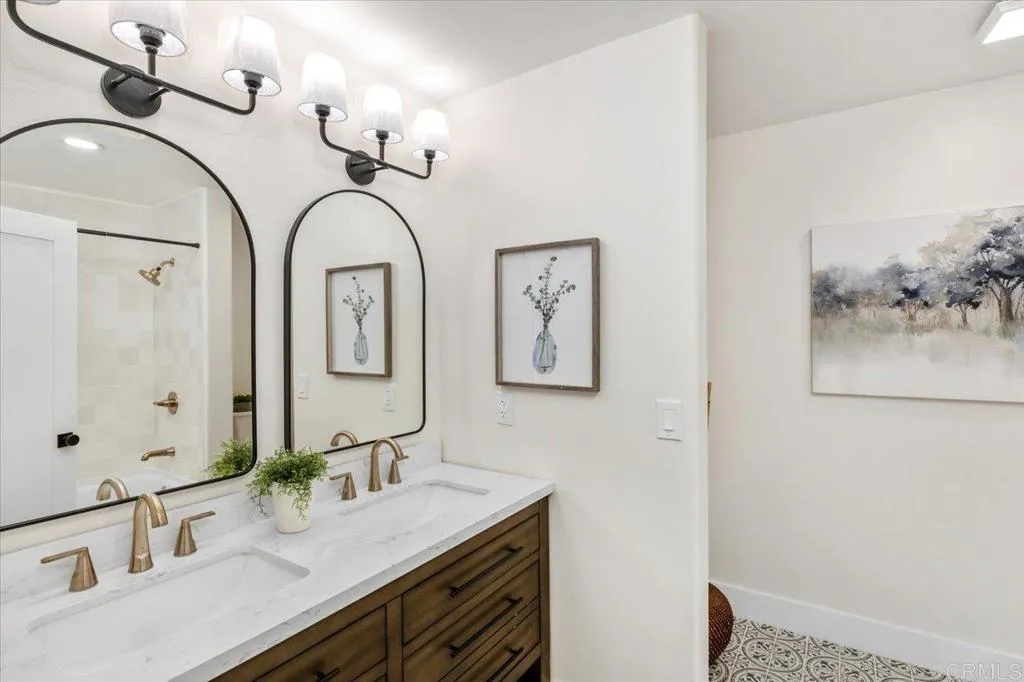 https://cdn.realtyfeed.com/cdn/127/306588218/2c1c2c7b1d8711ee242788f9d5bca778.webp