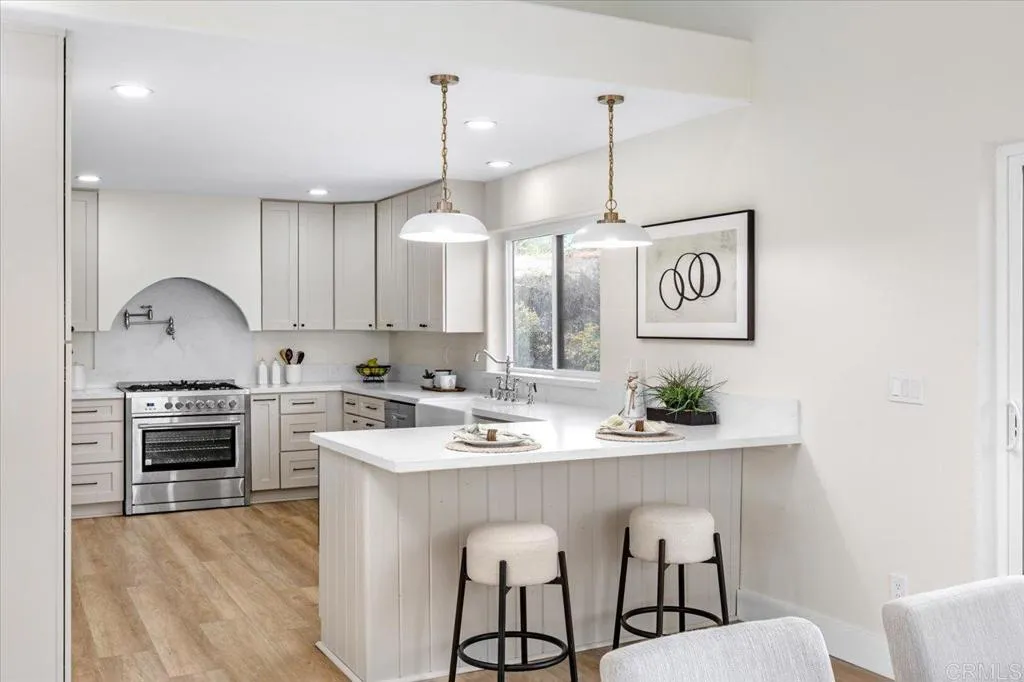 https://cdn.realtyfeed.com/cdn/127/306588218/d06340463d55b86a705a5972d0e482b7.webp