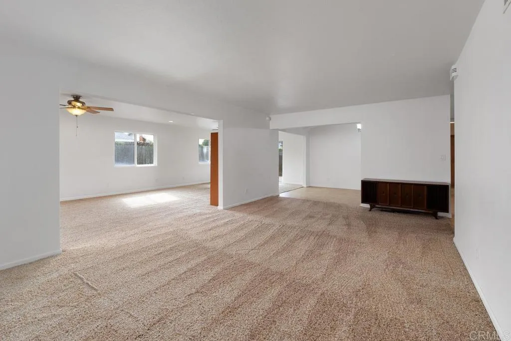 https://cdn.realtyfeed.com/cdn/127/306588276/4c76796a17f07378da3b914ab727c07e.webp