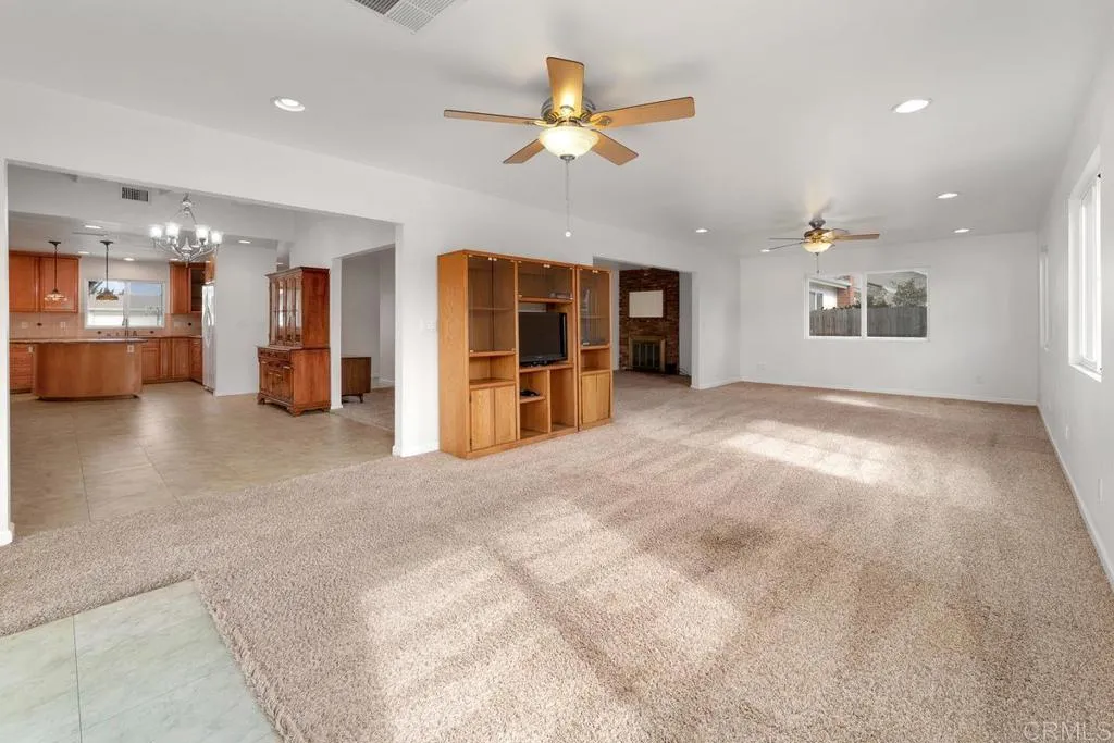 https://cdn.realtyfeed.com/cdn/127/306588276/916af9dd2f0e53d2b76920975633b72a.webp