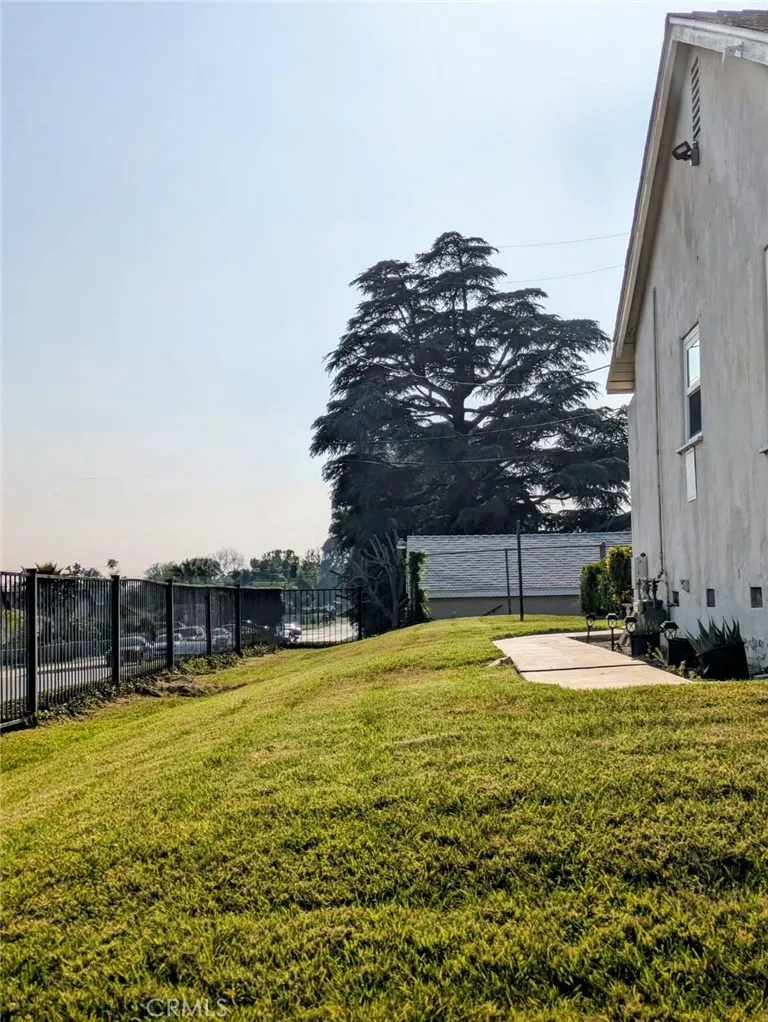 805 Valencia Drive, Colton, CA 92324 - Photo 5 of 13, Colton, CA