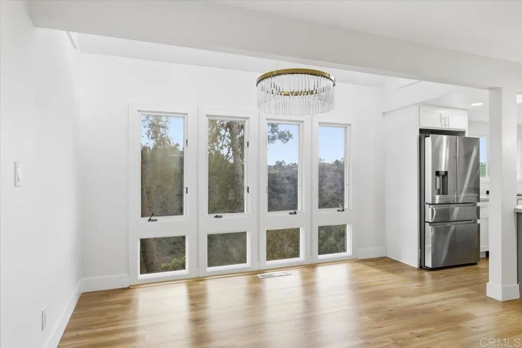 https://cdn.realtyfeed.com/cdn/127/306588326/3f0e2310a30fe234557eff643a4816c4.webp
