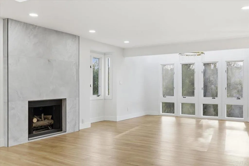 https://cdn.realtyfeed.com/cdn/127/306588326/4a9f99dc8f970a955ab5af4b89b9410b.webp