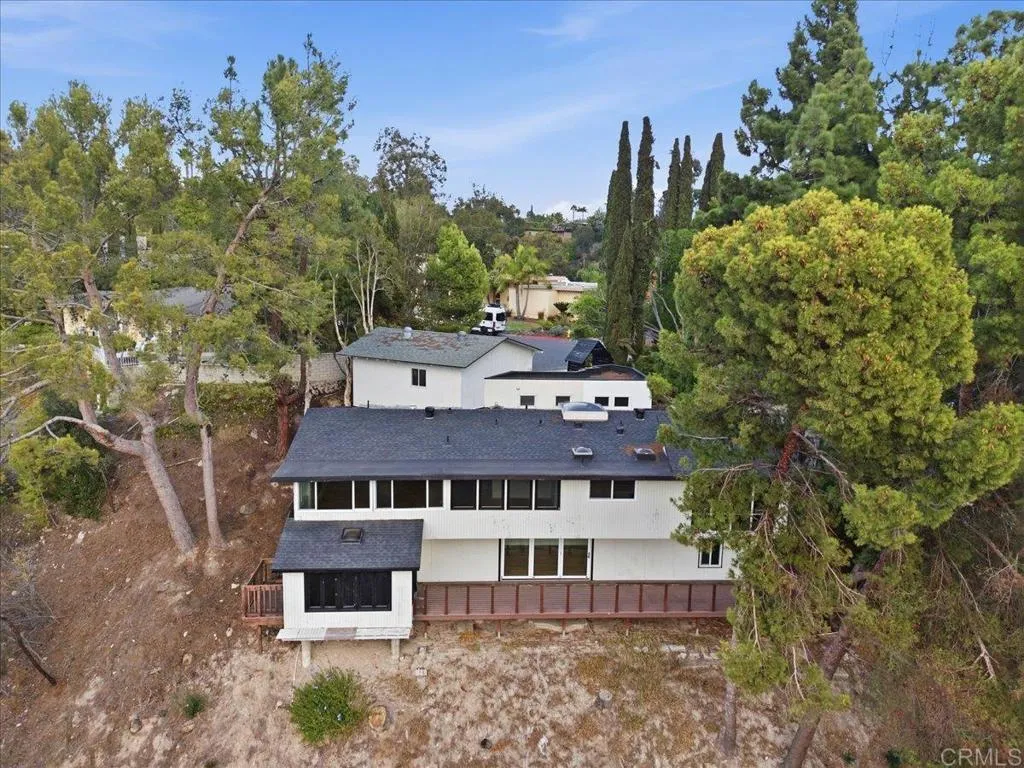 https://cdn.realtyfeed.com/cdn/127/306588326/99bec46ad05d37dd756e78a538c66871.webp