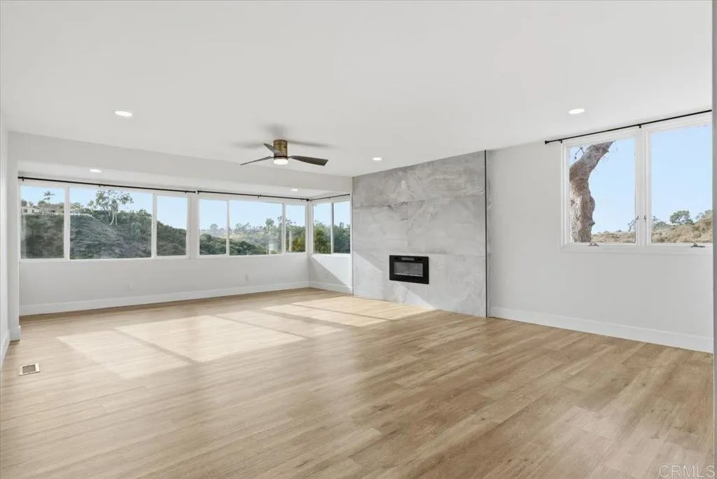 https://cdn.realtyfeed.com/cdn/127/306588326/f14c2434196858772ce5cfac90cee217.webp