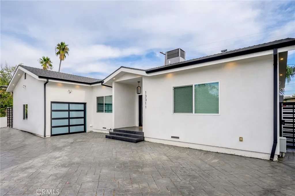 North Hollywood, CA 91605