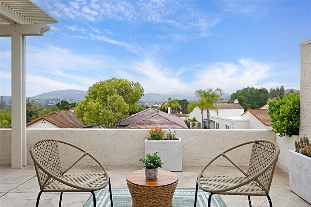 https://cdn.realtyfeed.com/cdn/127/306588503/3e813fe14a064e65c9a8c499a724d64b.webp