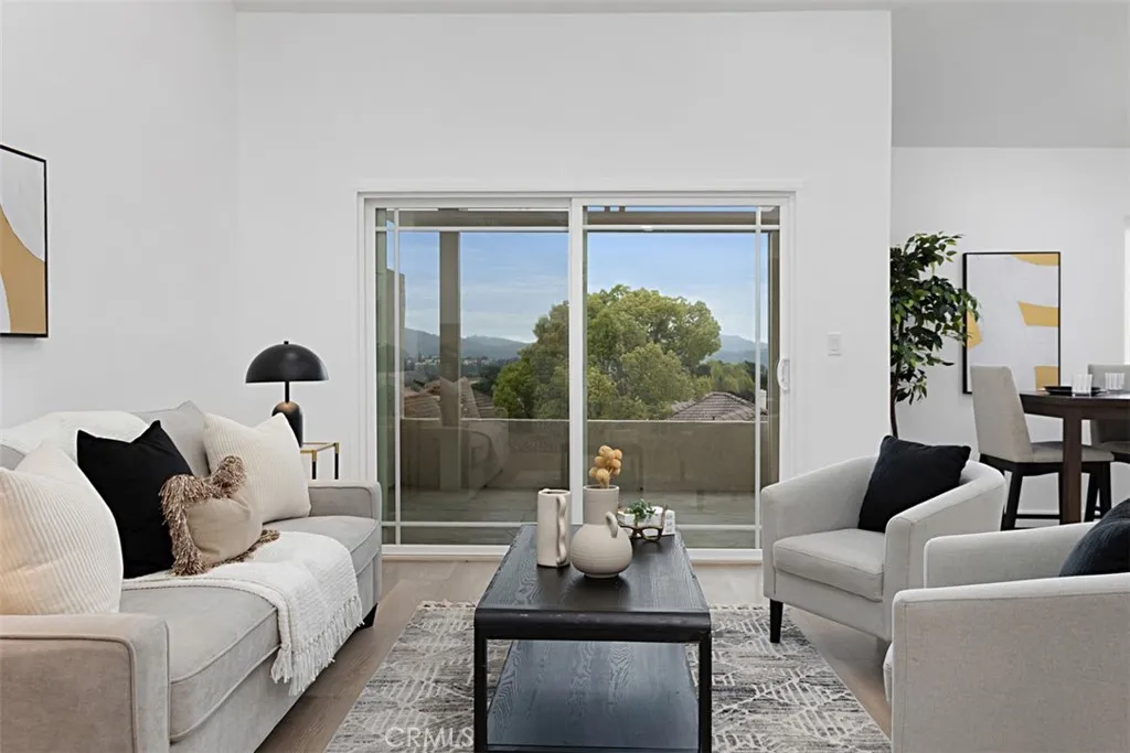 https://cdn.realtyfeed.com/cdn/127/306588503/d54a8c76720bc24697604cc9ee534e8d.webp