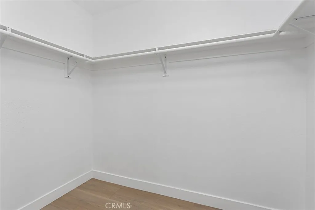 https://cdn.realtyfeed.com/cdn/127/306588503/fb31c6d132d7b220efe1e98df18b1b36.webp
