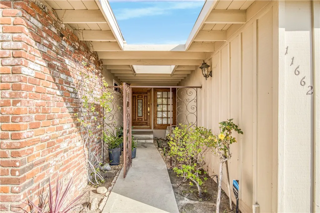 Granada Hills, CA 91344