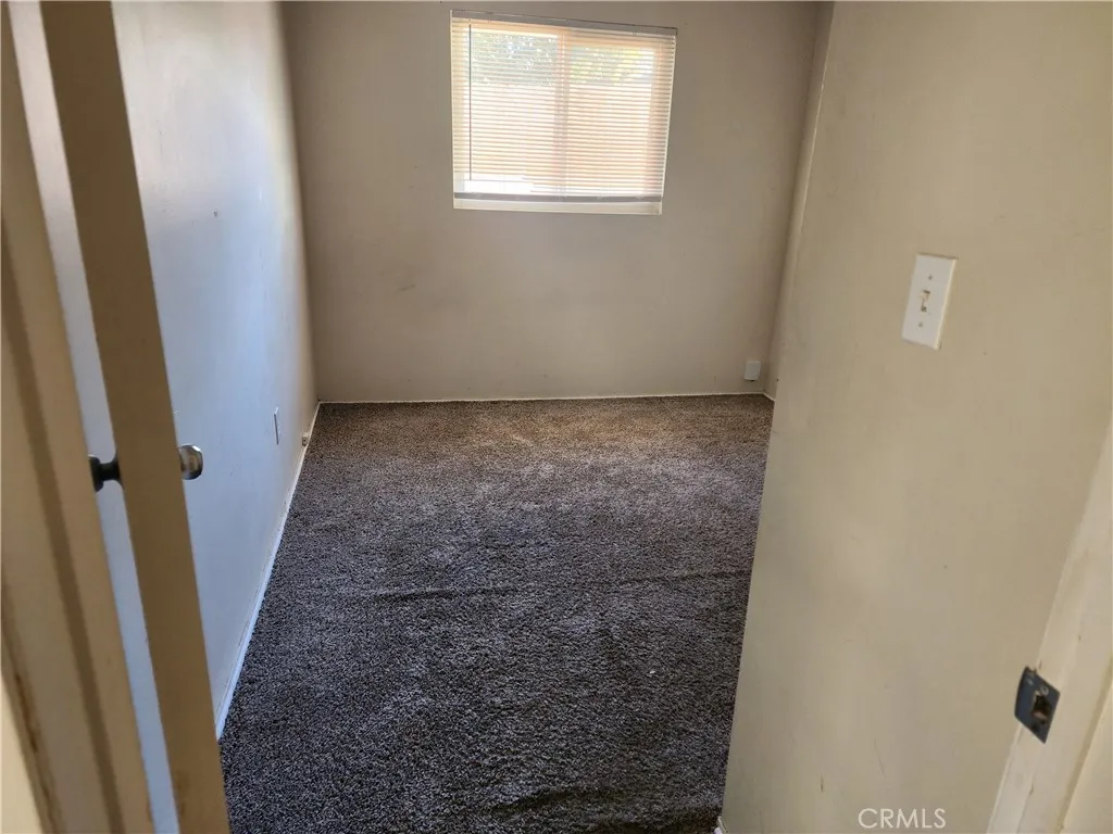 https://cdn.realtyfeed.com/cdn/127/306588540/40c05405a556d49b12dcb2620473a7b0.webp