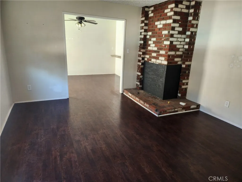 https://cdn.realtyfeed.com/cdn/127/306588540/5104882bf15bce9461f6572d4f10c910.webp