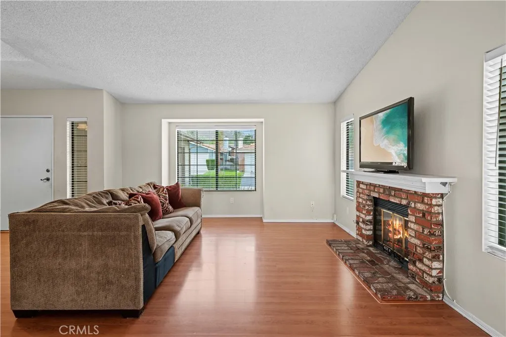12052 Elk Boulevard, Riverside, CA 92505 - Photo 4 of 25, Riverside, CA