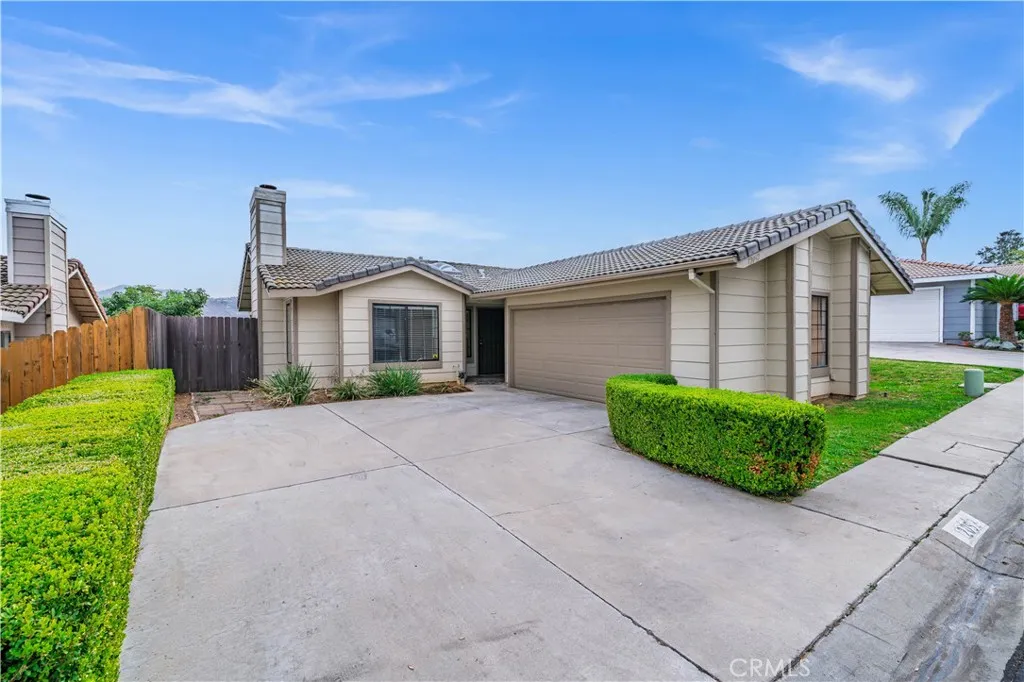12052 Elk Boulevard, Riverside, CA 92505 - Main photo, Riverside, CA
