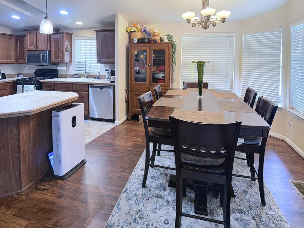 https://cdn.realtyfeed.com/cdn/127/306588578/5240da3b233fd67c9354d38f6198cdb1.webp