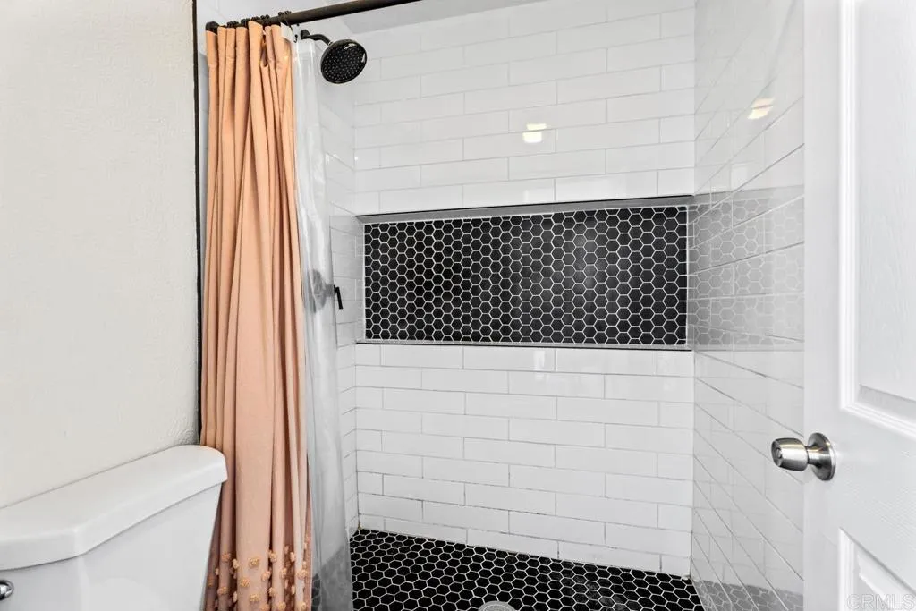 https://cdn.realtyfeed.com/cdn/127/306588591/60d7380f462b779086f59a517f901b20.webp