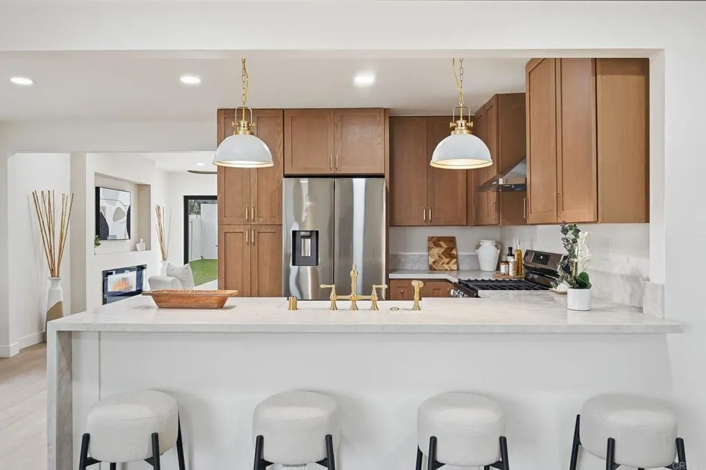 https://cdn.realtyfeed.com/cdn/127/306588658/2815c3fd7982cdd9b7ae0262e2fea1c6.webp