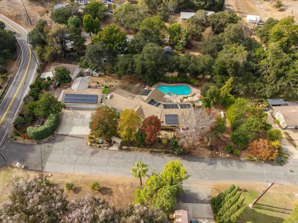 https://cdn.realtyfeed.com/cdn/127/306588742/141cf684606d929db354179e4ee68969.webp