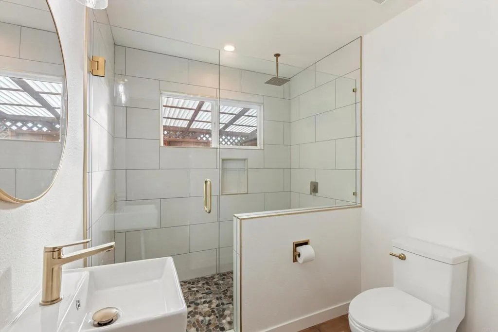 https://cdn.realtyfeed.com/cdn/127/306588742/e26b59587c6901f187b67adf91836ceb.webp
