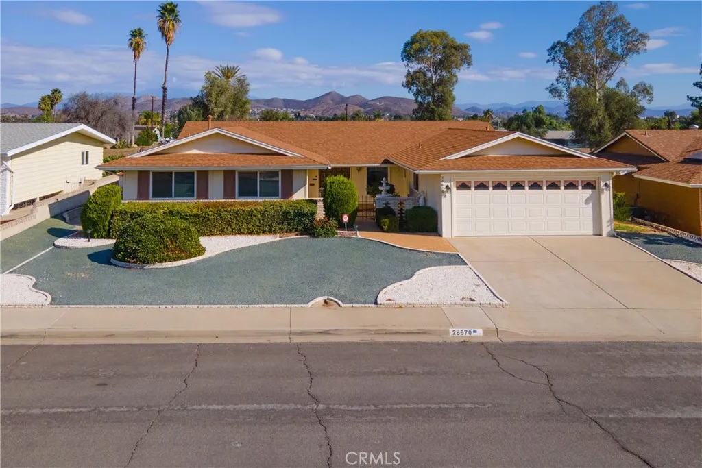 28670 Portsmouth, Menifee, CA 92586 - Photo 4 of 38, Menifee, CA