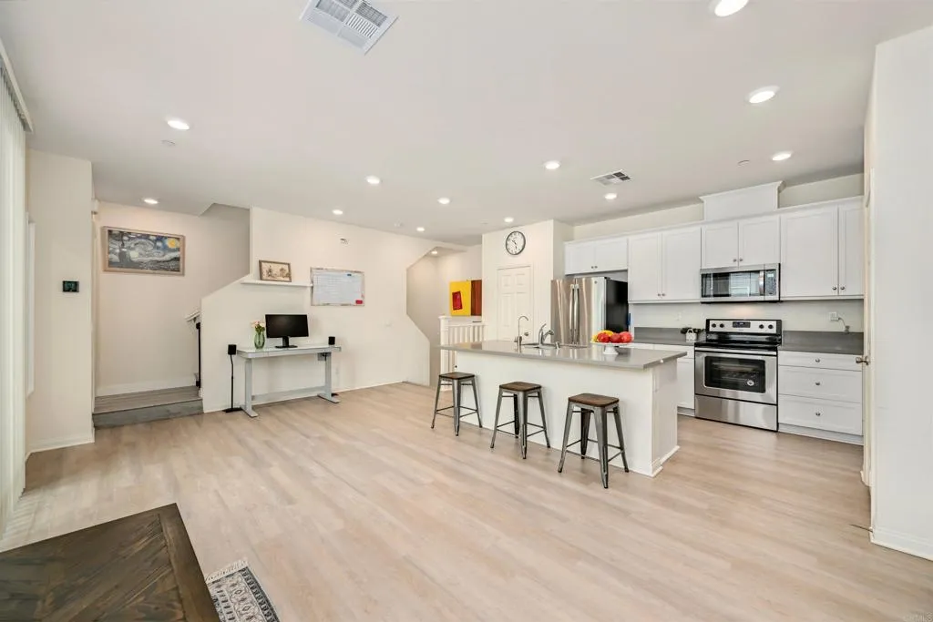 Photo #6: NDP2510855 Listing: Photo #6