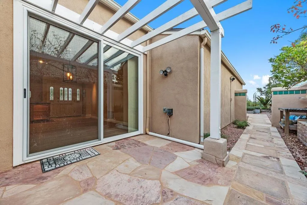 https://cdn.realtyfeed.com/cdn/127/306588856/b16f277c3159809750ab1ae2386d947c.webp