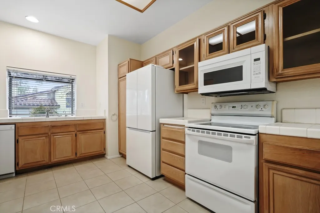 5824 Oak Bend Unit 108, Oak Park, CA 91377 - Photo 5 of 37, Oak Park, CA
