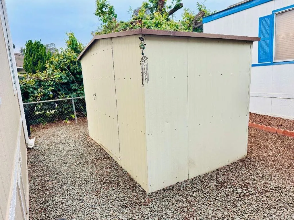 https://cdn.realtyfeed.com/cdn/127/306588971/4c370631ee9151d859d9403c472a7b50.webp