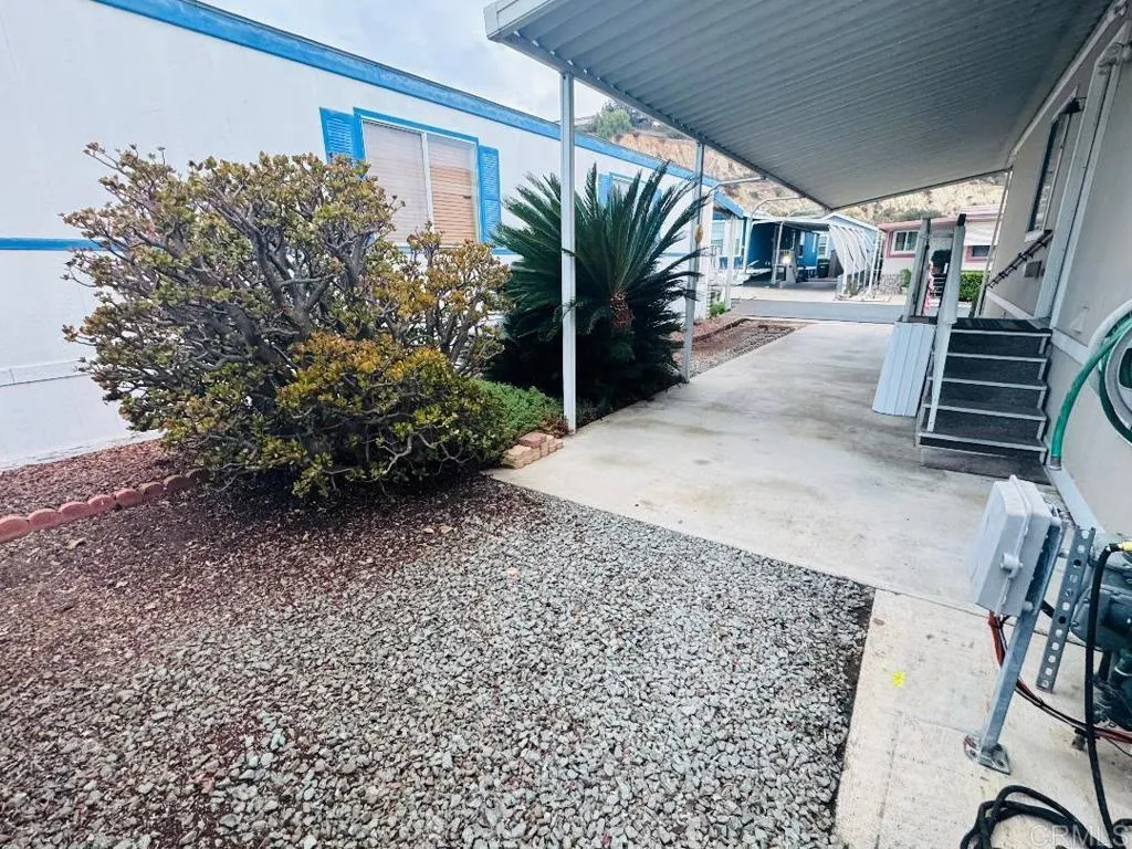 https://cdn.realtyfeed.com/cdn/127/306588971/9cb297d61621d9b936f2b6e5bef9b9fb.webp