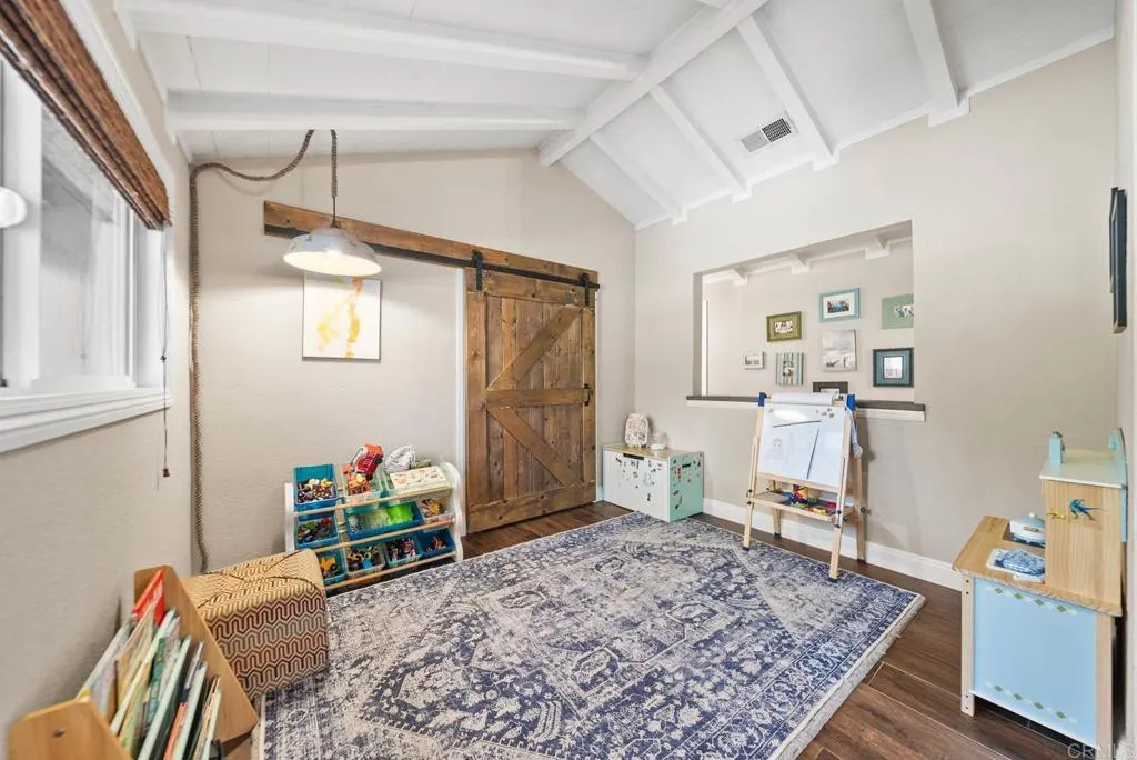 https://cdn.realtyfeed.com/cdn/127/306588989/3bafa47d964f4a97e136535824ddf04a.webp