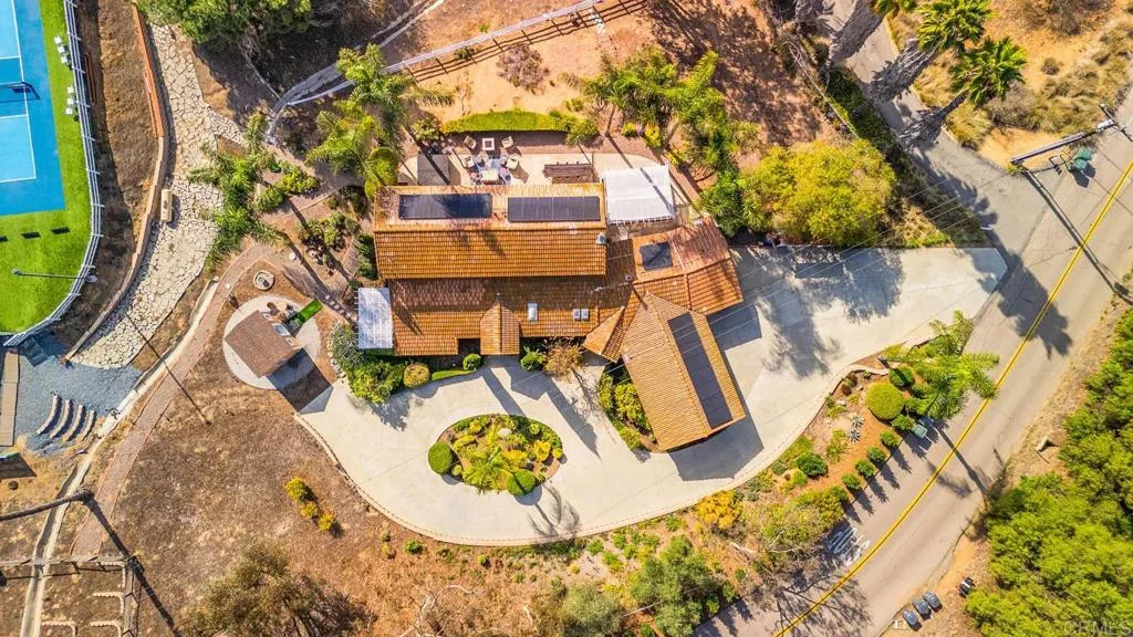 https://cdn.realtyfeed.com/cdn/127/306588989/904dc18735dd1b90080e497a826b06ca.webp