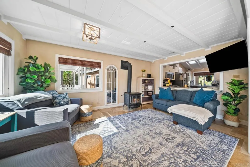 https://cdn.realtyfeed.com/cdn/127/306588989/b1e8373657f921c32e0f58181909522d.webp