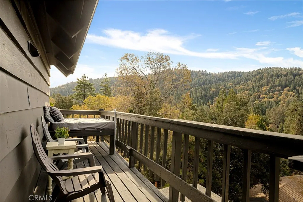 23935 Zurich, Crestline, CA 92325 - Photo 4 of 33, Crestline, CA