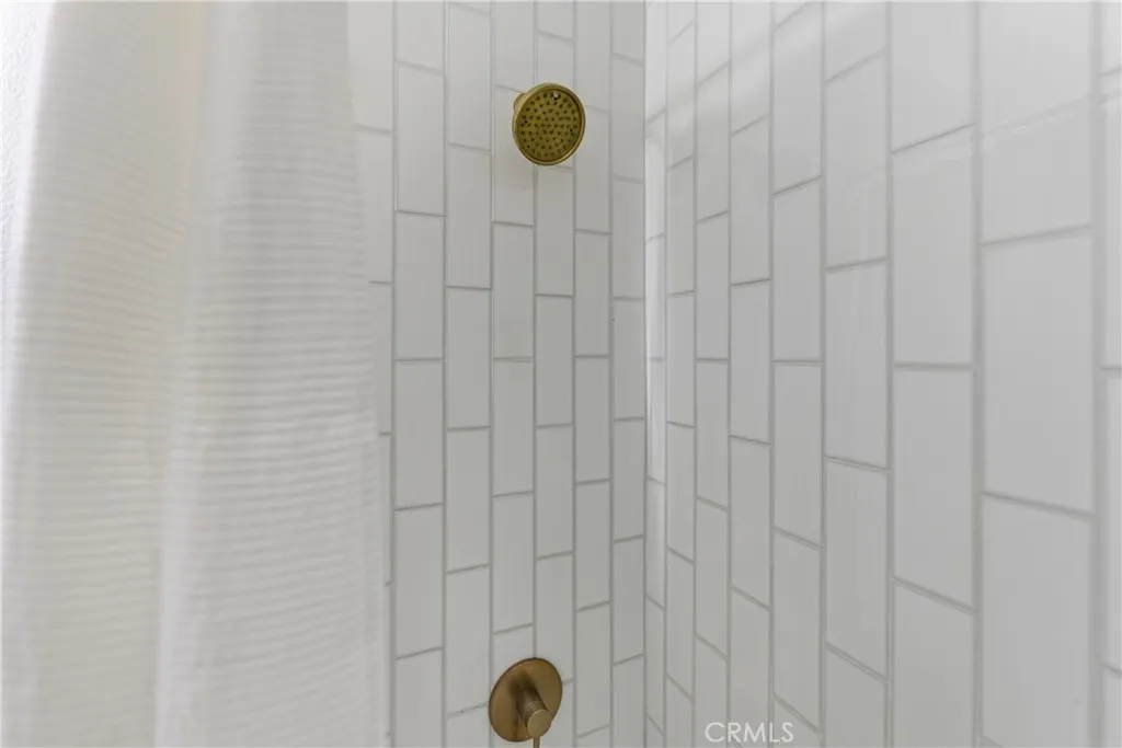 Photo #14: DW25260899 Listing: Photo #14