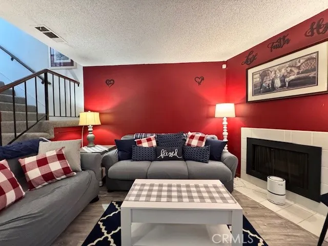 543 W Stocker, Glendale, CA 91202 - Photo 4 of 25, Glendale, CA