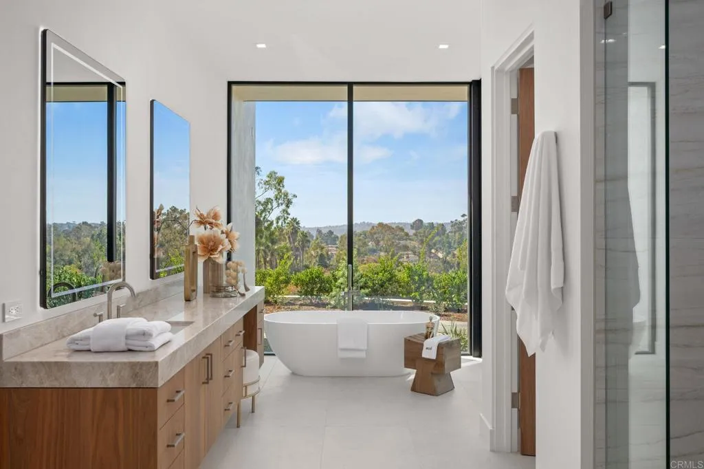 5471 La Crescenta, Rancho Santa Fe, CA, 92067