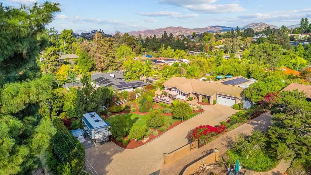 https://cdn.realtyfeed.com/cdn/127/306589133/0d10857289e0bf9064e1c557b17951ec.webp