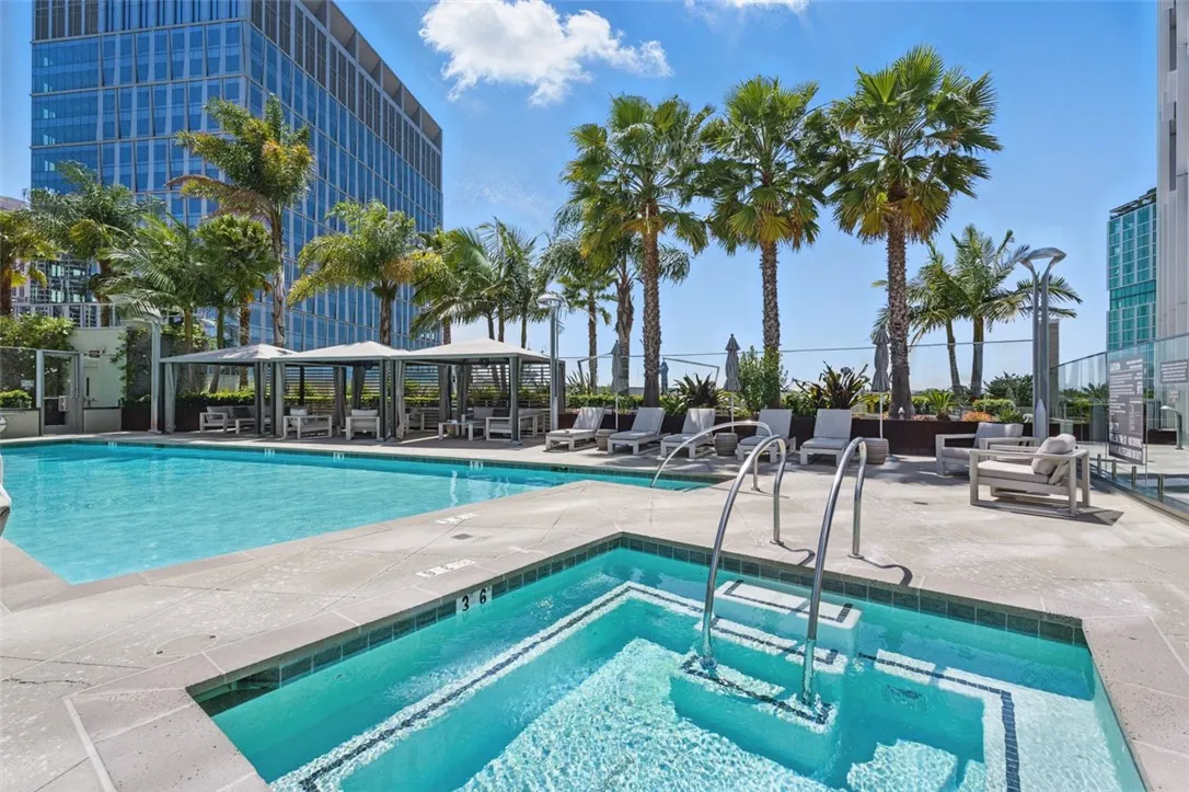 https://cdn.realtyfeed.com/cdn/127/306589164/1b16c785ef84f883650049df30981376.webp
