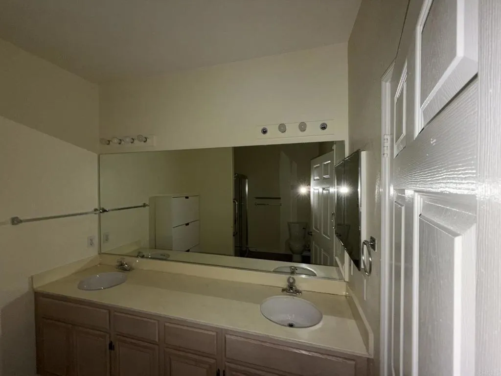 https://cdn.realtyfeed.com/cdn/127/306589239/d9ac95d36a6f10c188199846f9c184b0.webp