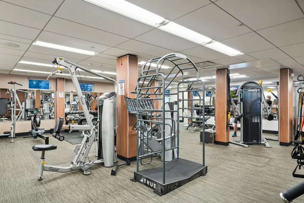 https://cdn.realtyfeed.com/cdn/127/306589264/cf1af6f032e15b3630f48f1585185fef.webp